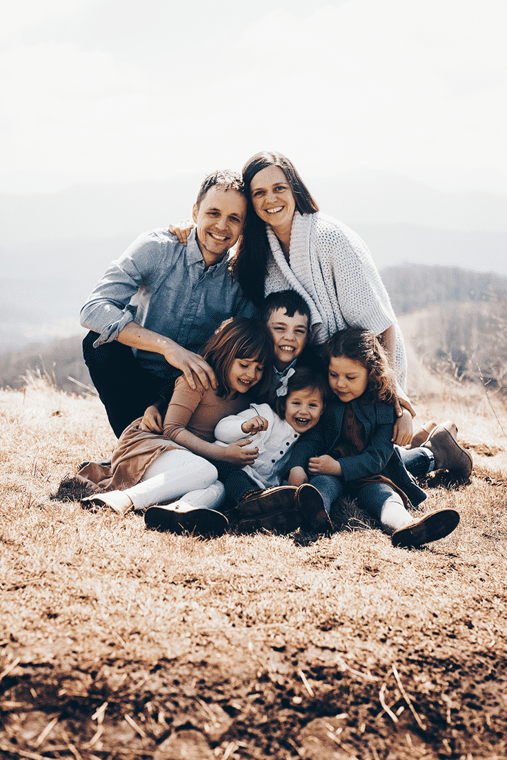 Welcome to the Debt Free Inspiration Series! This is a great debt payoff story from Nicole Rule. Nicole is the mother of four amazing kids who successfully paid off $100,000 of debt in 26 months. 