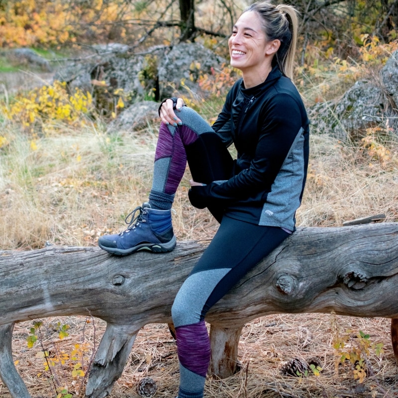 If you are looking for a fitness subscription service that is affordable and convenient, then Ellie is for you! October's box is a hiker's dream! Perfect for Fall adventures!