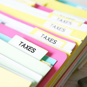 Want to make tax filing easier this year? Here is what you need to know for filing taxes online, and don’t overlook the free options.